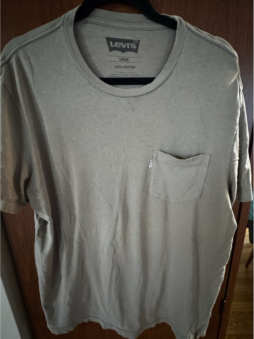 Levi’s Men’s Pocket T-Shirt Large Brown 100% Cotton Short Sleeve Crew Neck Tee